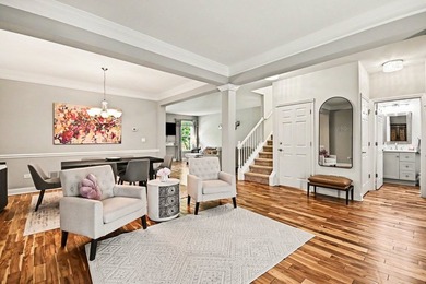 STUNNING BOWES CREEK COUNTRY CLUB TOWNHOME WITH NO EXPENSE - photo 4