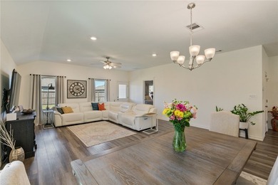 This beautiful 4 bedroom, 2 bath home is located in the - photo 7