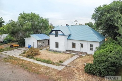 This newly remodeled home is one of a kind, blending rustic - photo 36