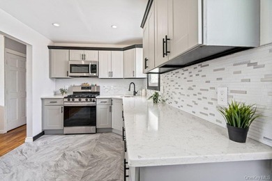 Welcome to this beautiful 3 bedroom home in Lindenhurst. Updated - photo 6
