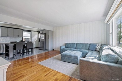 Welcome to this beautiful 3 bedroom home in Lindenhurst. Updated - photo 9