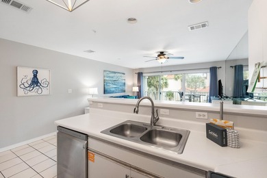 Enjoy coastal charm in this beautifully decorated 1 bed, 1.5 - photo 9