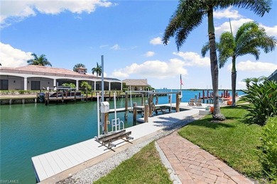 This charming 3-bedroom, 3-bath waterfront home is ideally - photo 34