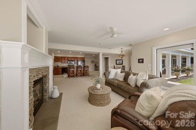 With breathtaking sunset views from nearly every room, this - photo 37