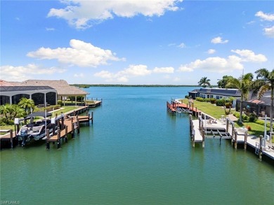 This charming 3-bedroom, 3-bath waterfront home is ideally - photo 40