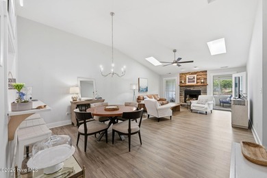 Spectacular Waterfront Townhome with Boat Slip! Enjoy the - photo 4