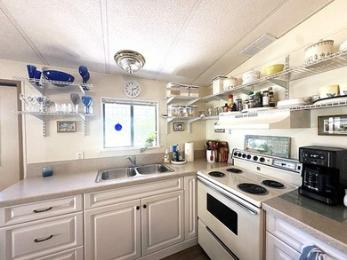 This 800+- square foot manufactured home at Bonita Terra in - photo 3