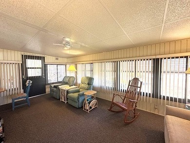 This 800+- square foot manufactured home at Bonita Terra in - photo 7