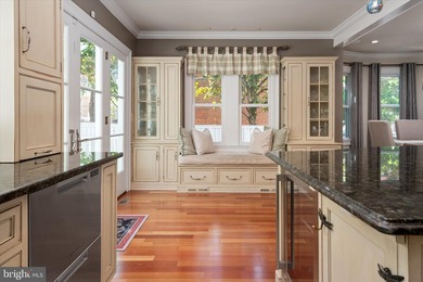 Perfectly positioned on one of the most coveted streets in - photo 11