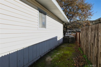 Wonderful 3 bedroom 2 bath home in Clearlake Oaks Keys with - photo 25