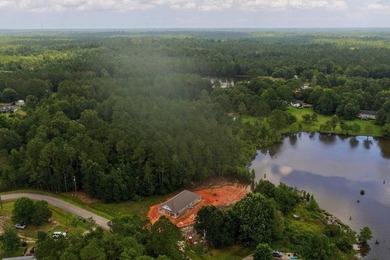 CUTE AS A BUTTON COTTAGE STYLE WATERFRONT home with large front - photo 25