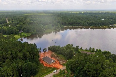 CUTE AS A BUTTON COTTAGE STYLE WATERFRONT home with large front - photo 28
