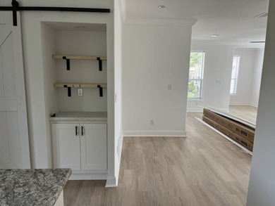 Welcome to Colony Cove, a 55+ age-qualified, active, and vibrant - photo 3