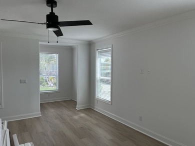 Welcome to Colony Cove, a 55+ age-qualified, active, and vibrant - photo 4