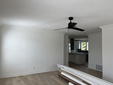 Welcome to Colony Cove, a 55+ age-qualified, active, and vibrant - photo 5