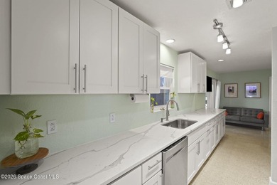 Beautiful waterfront home with views of the Thousand Islands the - photo 5