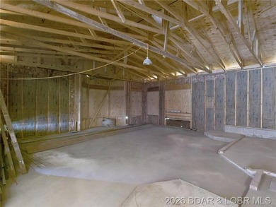 Unique 5-acre property at the edge of Laurie, just a half mile - photo 30