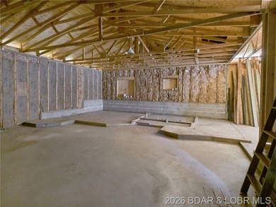 Unique 5-acre property at the edge of Laurie, just a half mile - photo 31