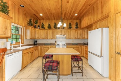 The Den is a very impressive condo of the Chippewa Retreat - photo 32