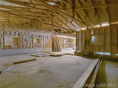 Unique 5-acre property at the edge of Laurie, just a half mile - photo 32