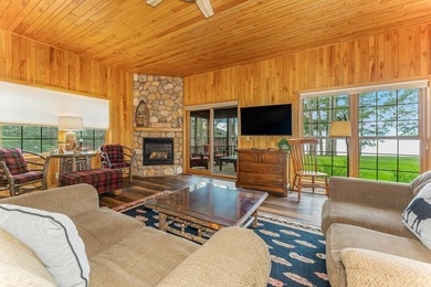 The Den is a very impressive condo of the Chippewa Retreat - photo 35