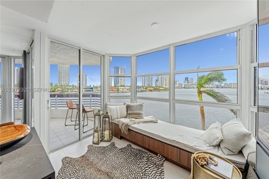 Spectacular residence at Mystic Pointe offering what is - photo 2