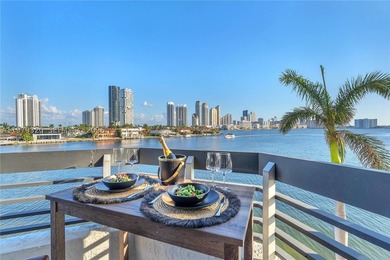 Spectacular residence at Mystic Pointe offering what is - photo 3