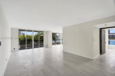 Spectacular residence at Mystic Pointe offering what is - photo 5