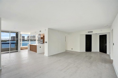 Spectacular residence at Mystic Pointe offering what is - photo 7