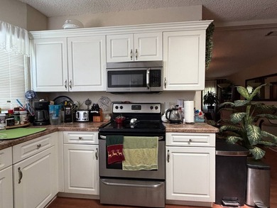 Great home, close to the main Clubhouse in Hacienda Del Rio, a - photo 11