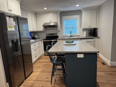 Welcome to The Fort, a beautifully renovated fully furnished - photo 16