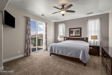 Experience breathtaking views, exceptional space, and refined - photo 19