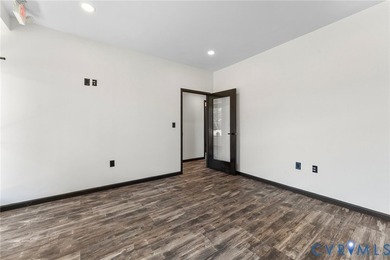 Prime Commercial Opportunity - Two Buildings on One Parcel! This - photo 32