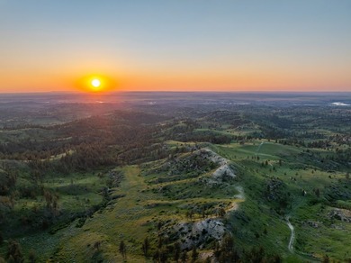 The Custer Legacy Ranch provides a rare combination to today's - photo 40