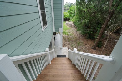 Welcome to The Fort, a beautifully renovated fully furnished - photo 42