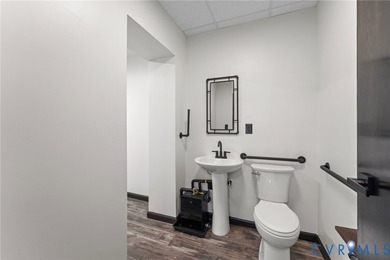 Prime Commercial Opportunity - Two Buildings on One Parcel! This - photo 46