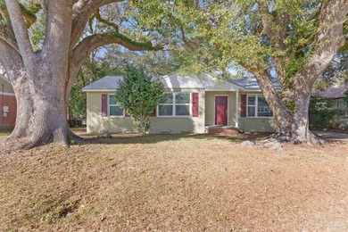 Welcome to 810 W. Lakeview Avenue, a charming 1944 Craftsman - photo 48