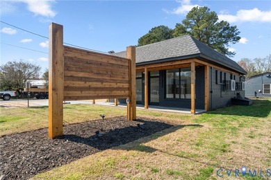 Prime Commercial Opportunity - Two Buildings on One Parcel! This - photo 49