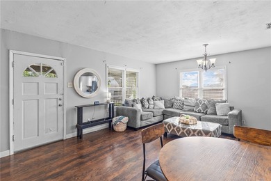 Timeless Charm Meets Modern Comfort in Alameda Estates Welcome - photo 7