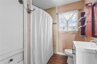 Timeless Charm Meets Modern Comfort in Alameda Estates Welcome - photo 8