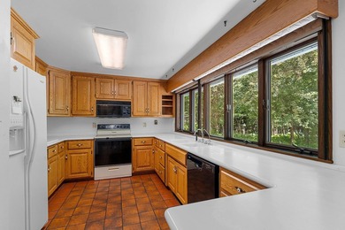 LIST PRICE IS $799,900 W/OPENING BID OF $500,000. Property may - photo 17
