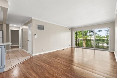 Best value in Rolling Meadows! This spacious 2-bedroom - photo 21