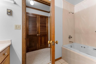 LIST PRICE IS $799,900 W/OPENING BID OF $500,000. Property may - photo 29