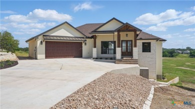 Lake Home Sale Pending in New Braunfels, Texas