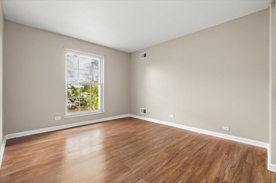 Best value in Rolling Meadows! This spacious 2-bedroom - photo 32
