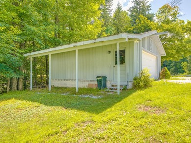 Welcome to 297 Lake Road on Star Lake, NY, an outdoor enthusiast - photo 36