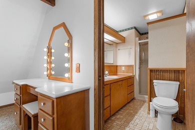 LIST PRICE IS $799,900 W/OPENING BID OF $500,000. Property may - photo 37