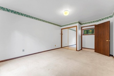 LIST PRICE IS $799,900 W/OPENING BID OF $500,000. Property may - photo 40