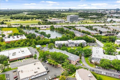 Best value in Rolling Meadows! This spacious 2-bedroom - photo 44