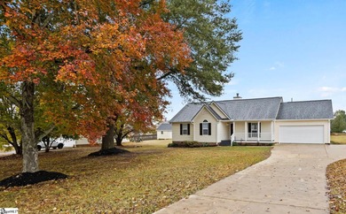 Lake Beulah Home For Sale in Fountain Inn South Carolina
